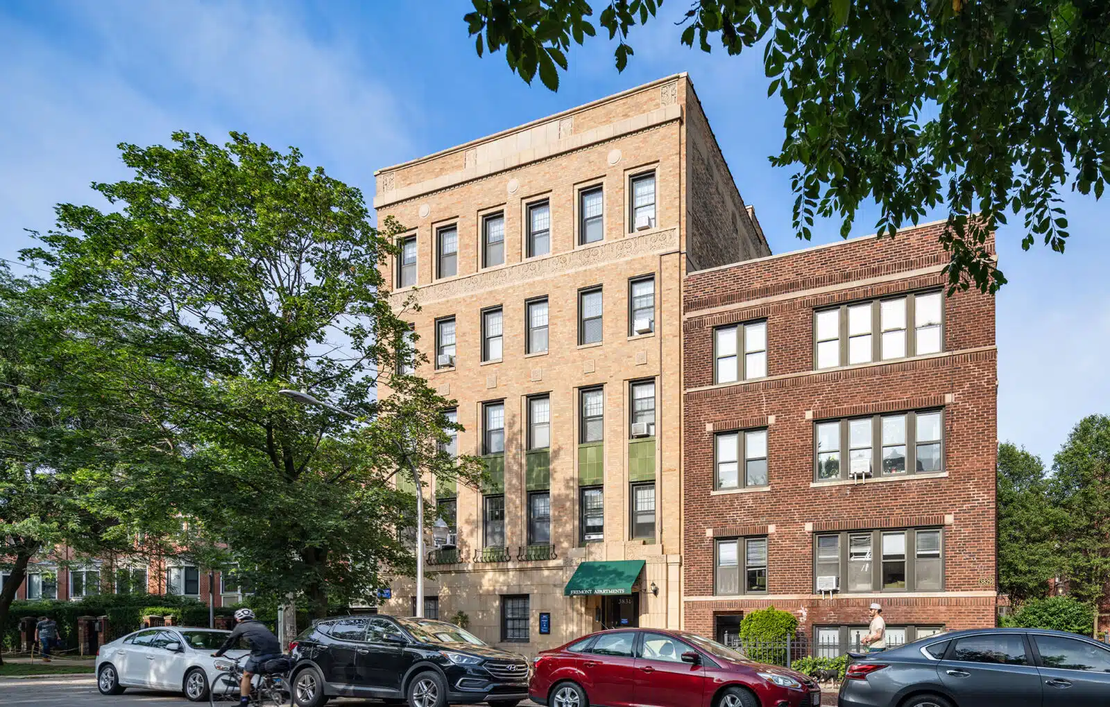 1444-50 W. Byron | Beal Properties