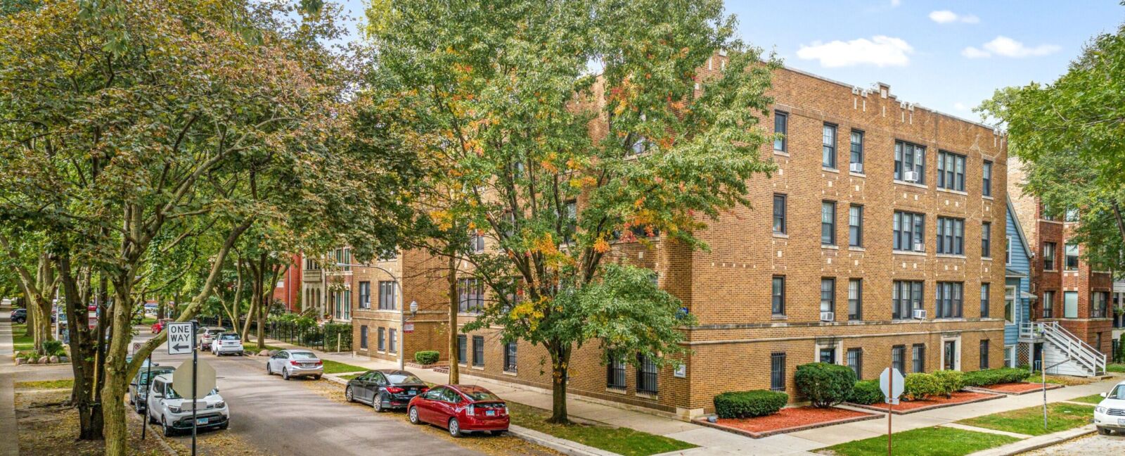 1444-50 W. Byron | Beal Properties