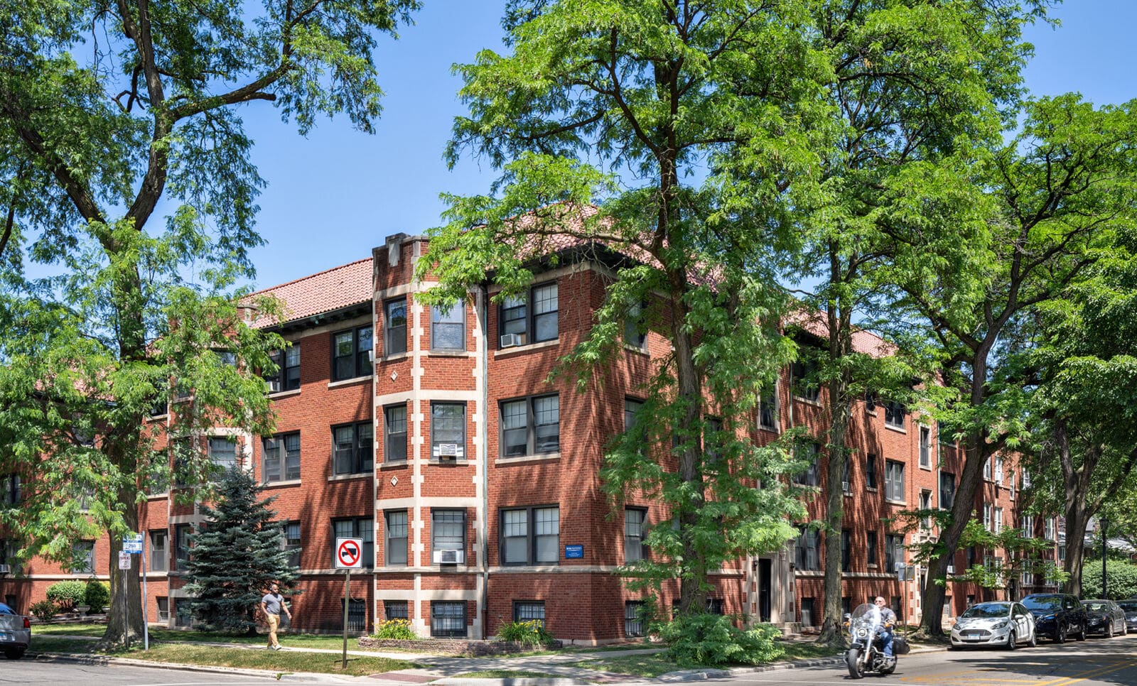 1025-33 Dempster | Beal Properties